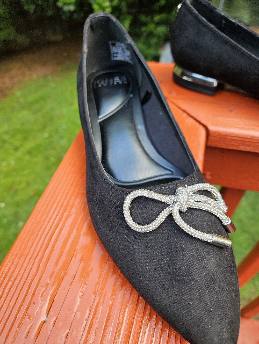 Jones New York Black Pointed Toe Dressy Flats with Crystal Bow Trim Size 9.5 M